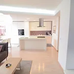 Luna Deluxe Apartment & Free Parking