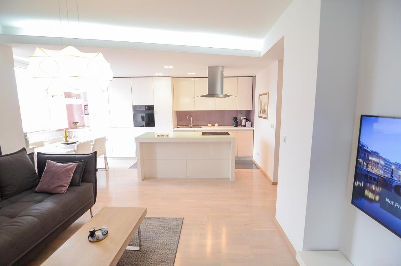 Luna Deluxe & Free Parking Apartment *